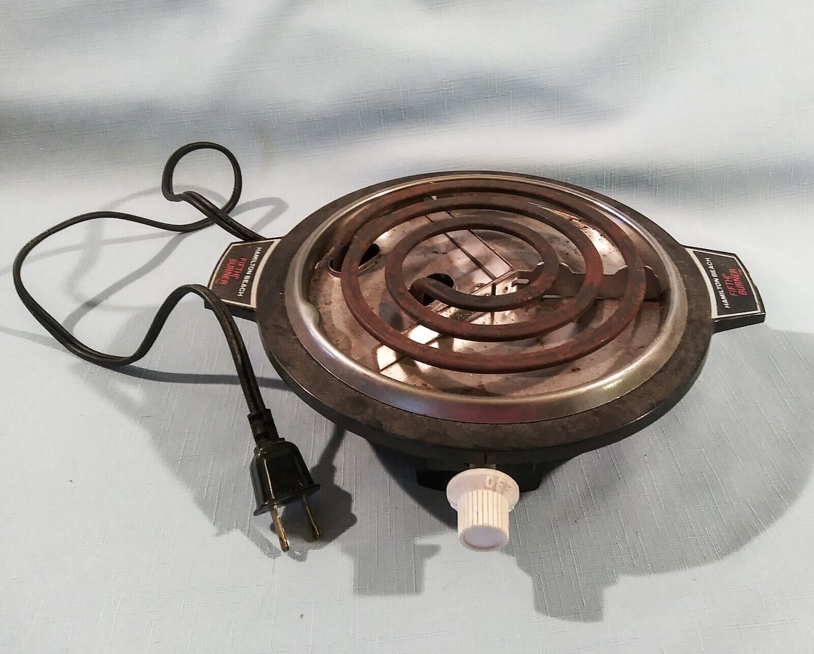 Vintage Hamilton Beach Fifth Burner Portable Stove Electric Grill #812 in Box - Fresh Stock Dated February 2026