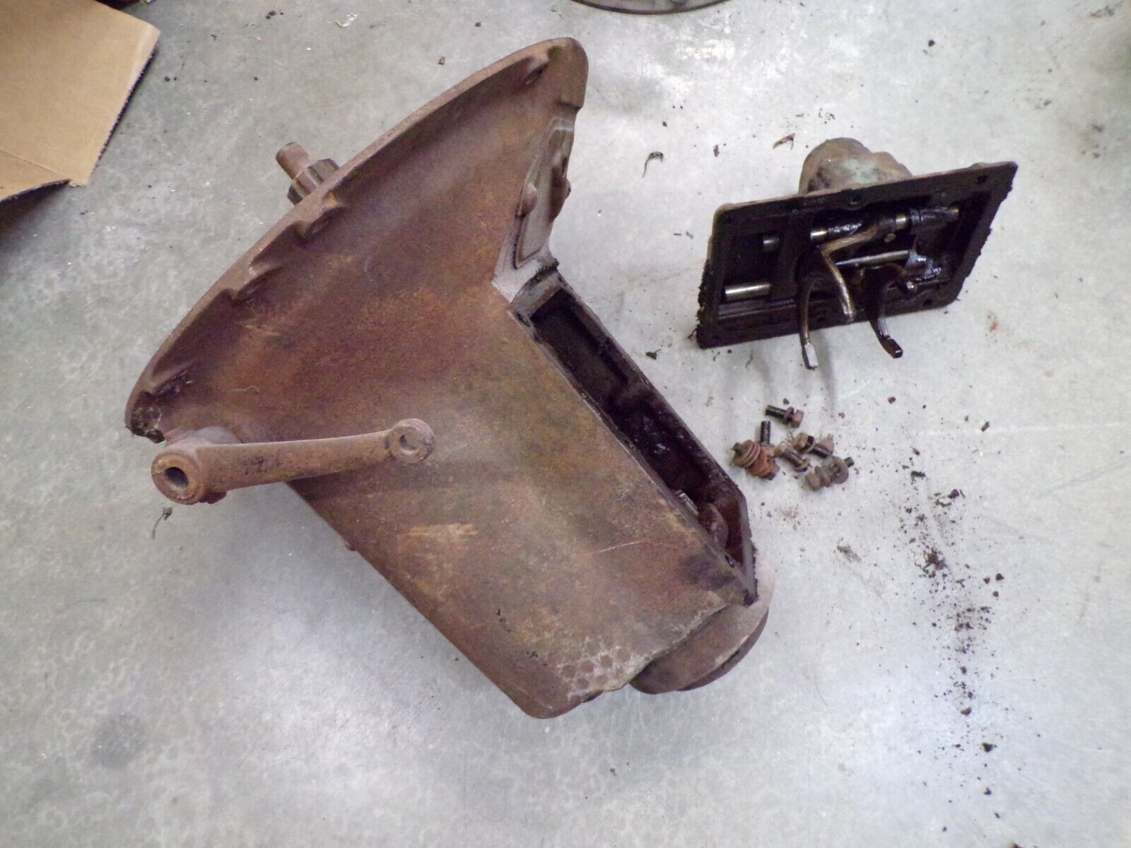 1932-1934 Ford Flathead IN N OUT Manual Transmission Top Loader Case 18-7006 - Fresh Stock Dated February 2026