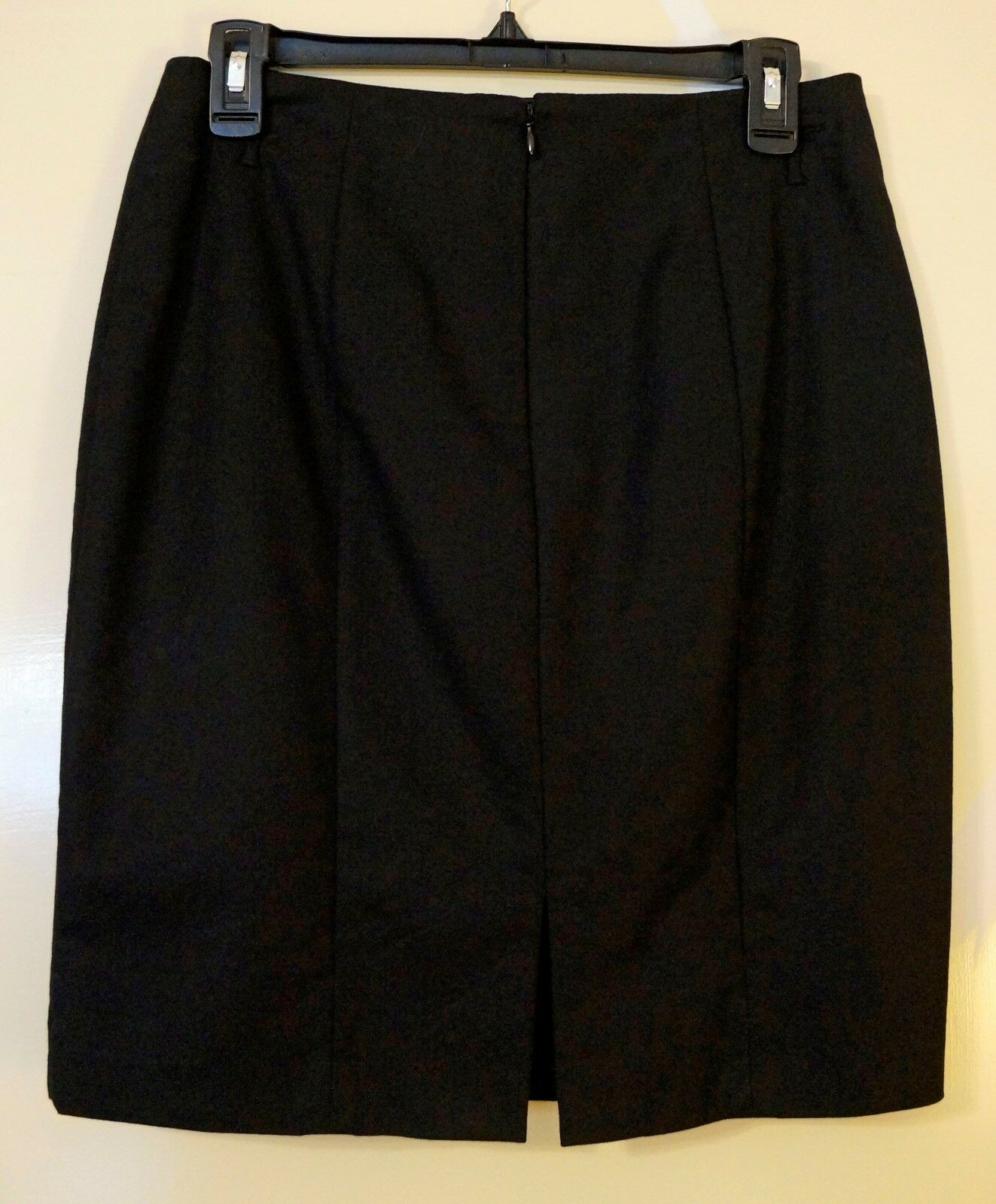Vintage DKNY Black Knee Length Pencil Skirt Size 6 EUC - Fresh Stock Dated February 2026