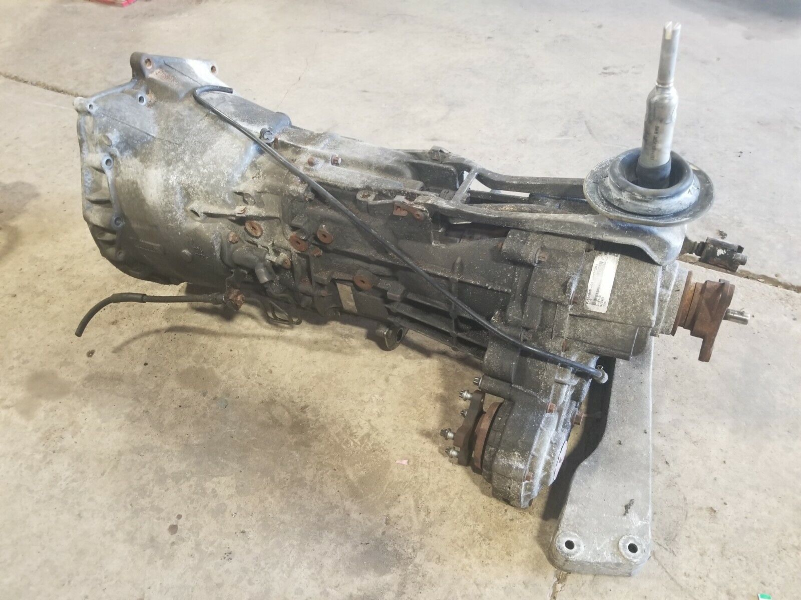 2001-2006 E46 BMW 330XI 5 SPEED MANUAL TRANSMISSION COMPLETE OEM #259CN - Fresh Stock Dated February 2026