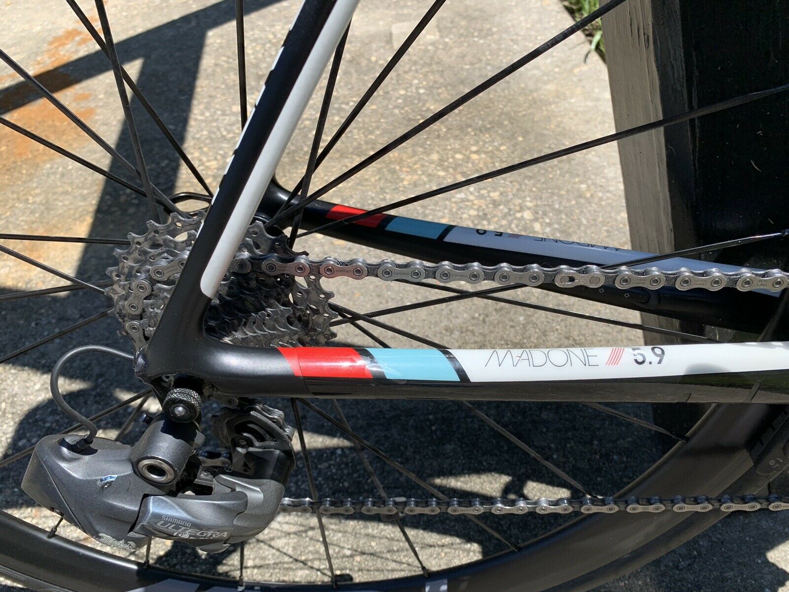 Trek Madone 5.9 Di2 56cm - Fresh Stock Dated February 2026