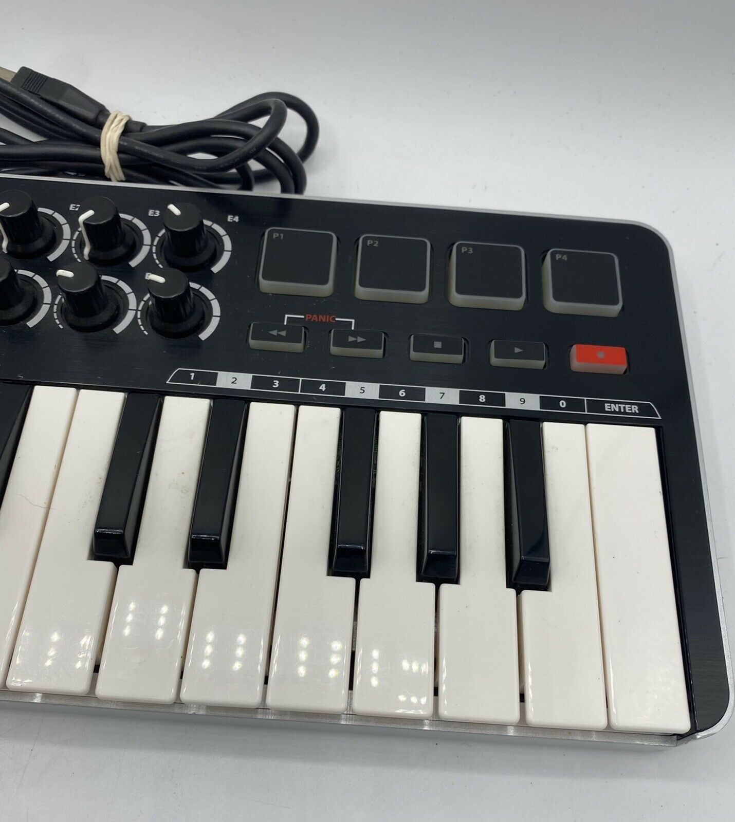Samson Graphite M25 USB MIDI Keyboards Controller Tested Working - Fresh Stock Dated February 2026