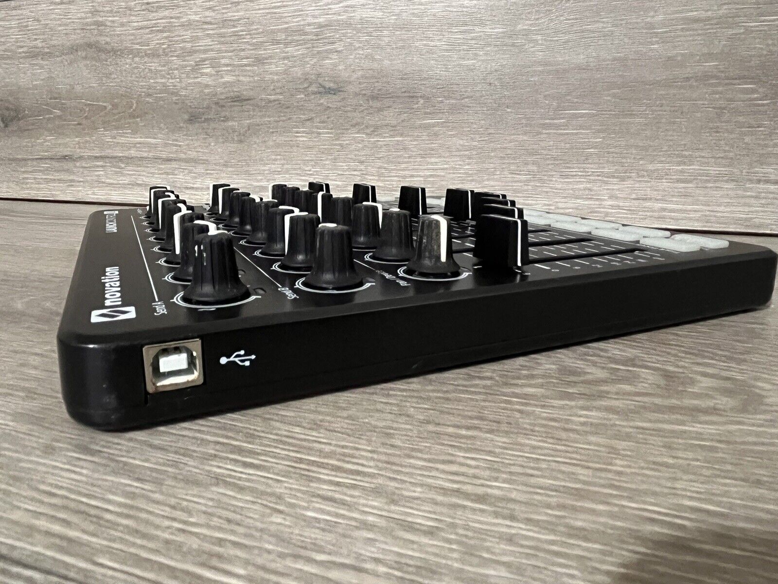 Novation Launch Control XL MIDI USB Mixer Controller for Ableton AS-IS FOR PARTS - Fresh Stock Dated February 2026