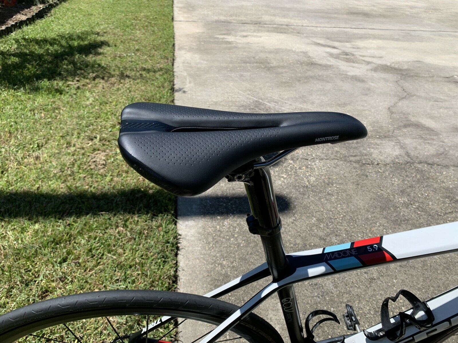 Trek Madone 5.9 Di2 56cm - Fresh Stock Dated February 2026