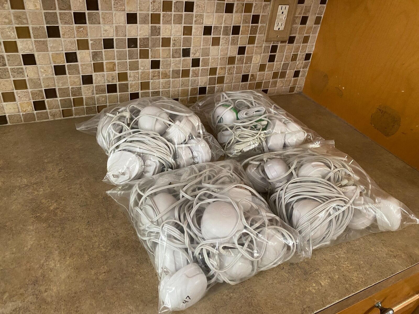 ORIGINAL LEAPFROG AC/DC CHARGER FOR LEAP PAD 1, 2, LEAPSTER EXPLORER, GS DRFF-1 - Fresh Stock Dated February 2026