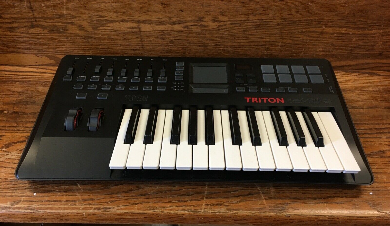 Korg Taktile 25 USB MIDI keyboard Controller - No Reserve - Fresh Stock Dated February 2026
