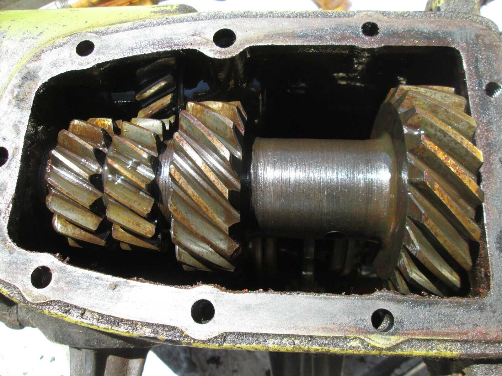 1941 CADILLAC THREE SPEED MANUAL TRANSMISSION OEM - Fresh Stock Dated February 2026