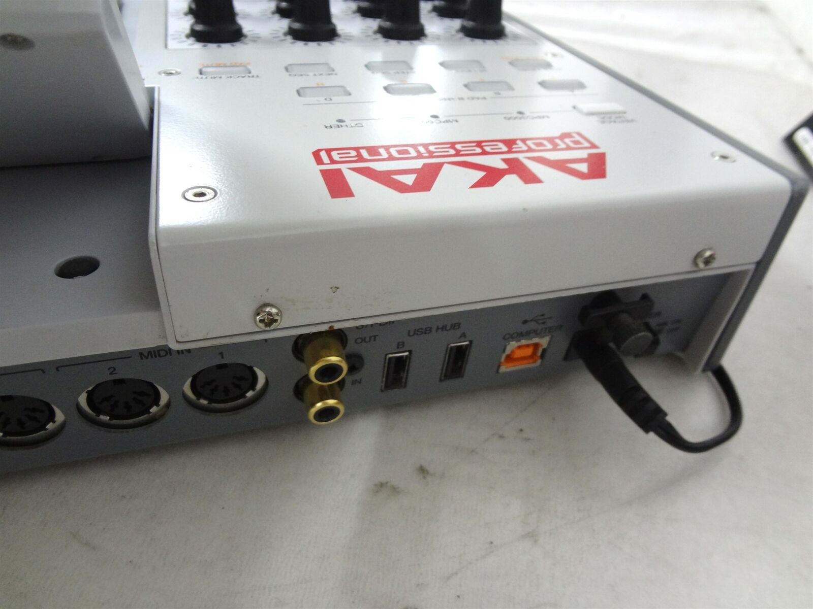 Akai MPC Renaissance PC/Mac USB MIDI Music Production Controller No Software - Fresh Stock Dated February 2026