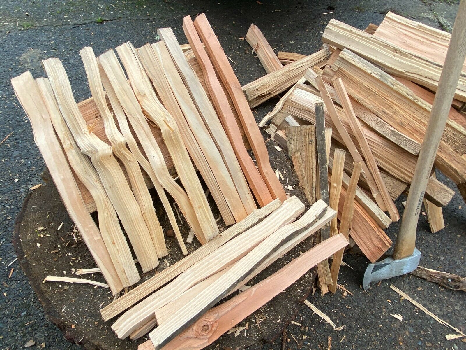 SPLIT FIREWOOD STARTERS! 25 POUNDS LBS. FAST DELIVERY. FAST SHIPPING! - Fresh Stock Dated February 2026