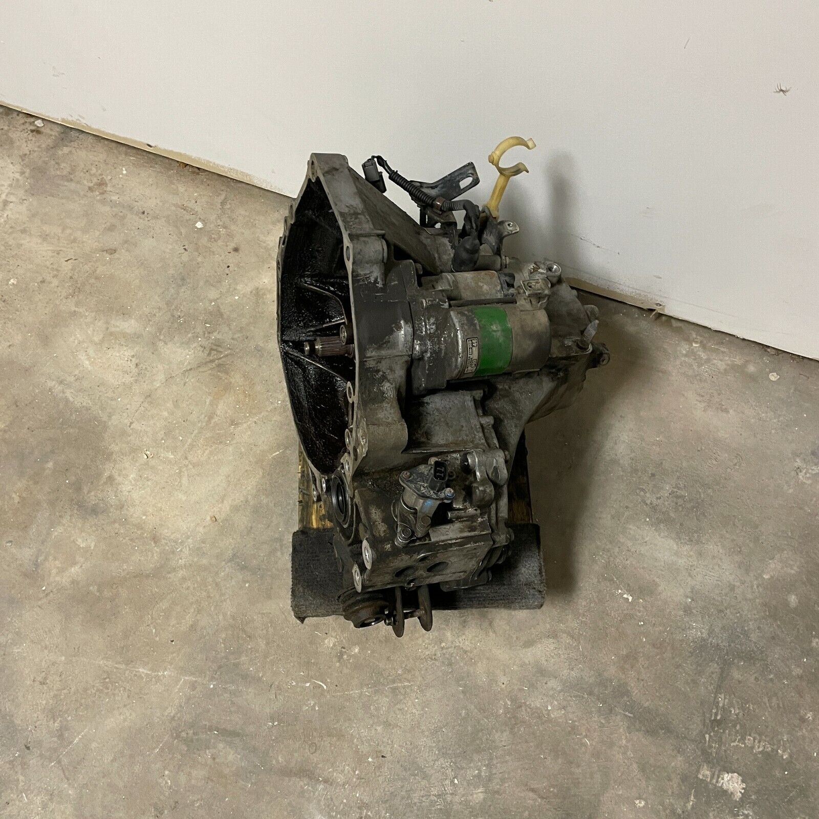 92-95 Honda Civic EX / SI Manual Transmission - 5 Speed - VTEC D16Z6 - Fresh Stock Dated February 2026