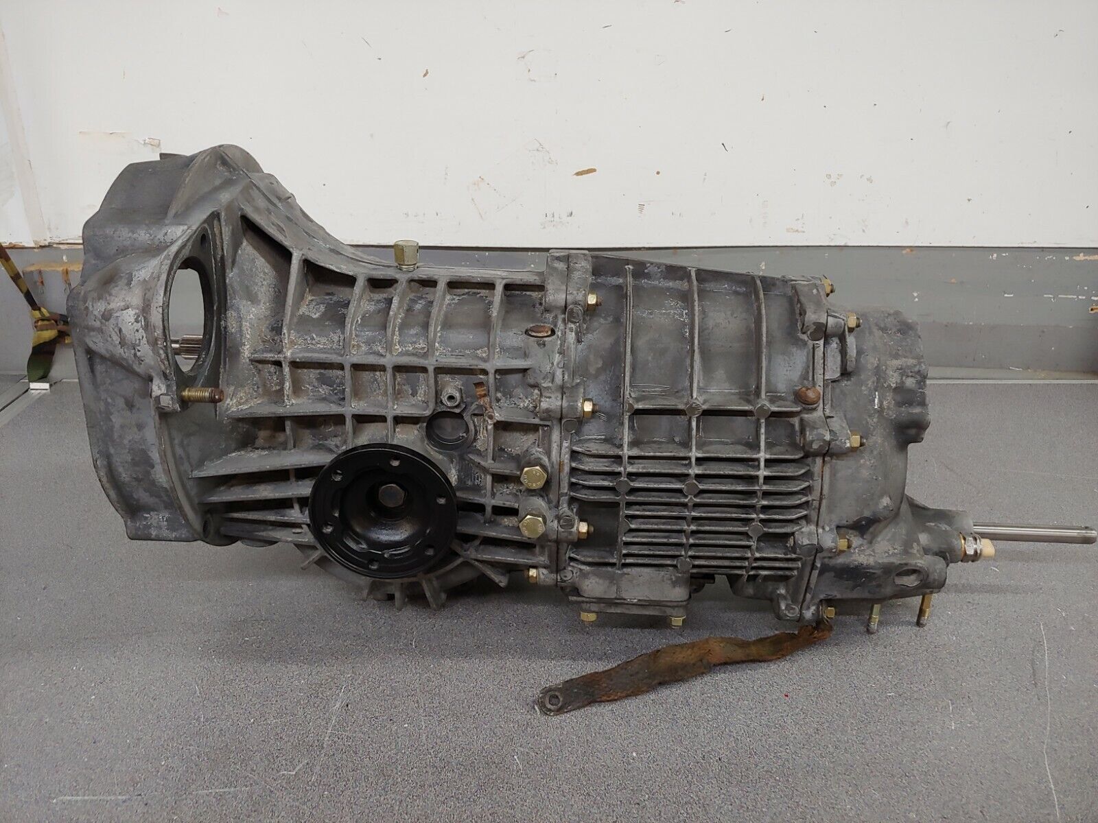 EXCELLENT REBUILT ORIGINAL GENUINE PORSCHE 912E 923/02 5 SPEED TRANSMISSION NLA - Fresh Stock Dated February 2026