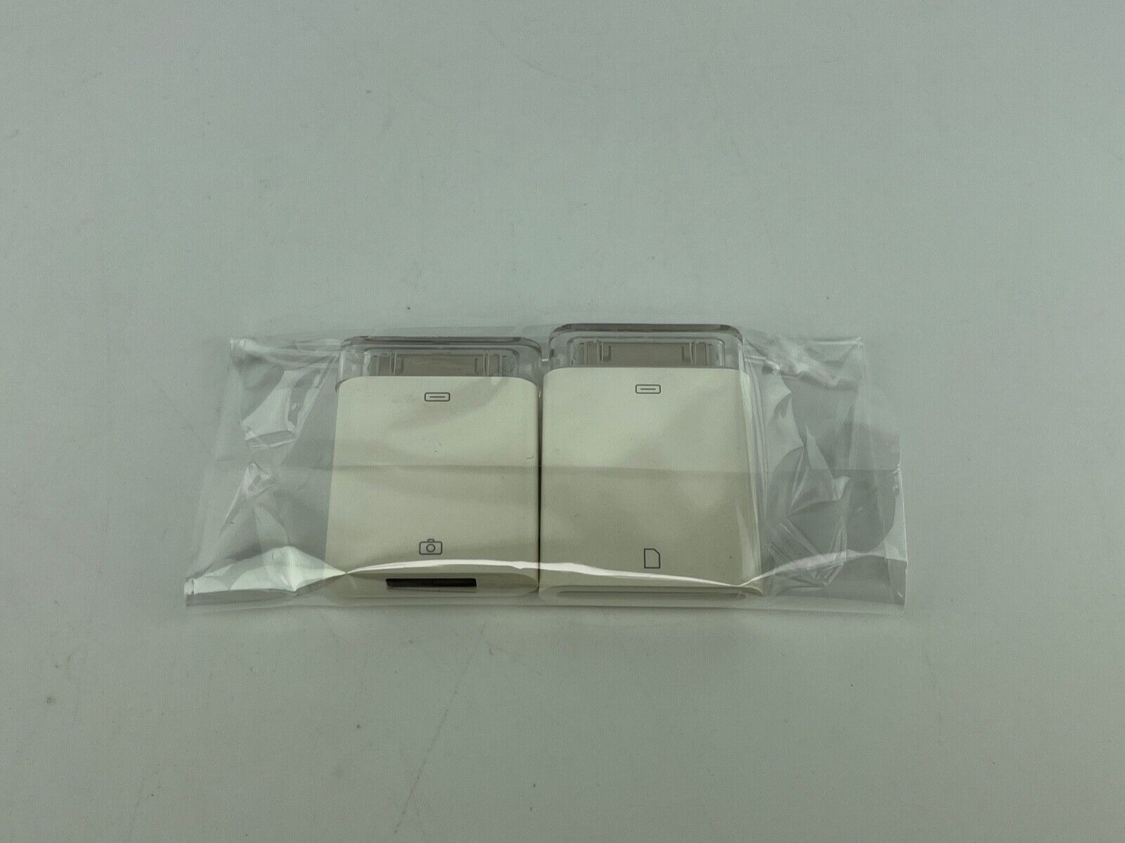 APPLE IPAD CAMERA CONNECTION KIT & CABLE MC531ZM/A Model A1362 A1358 GENUINE - Fresh Stock Dated February 2026