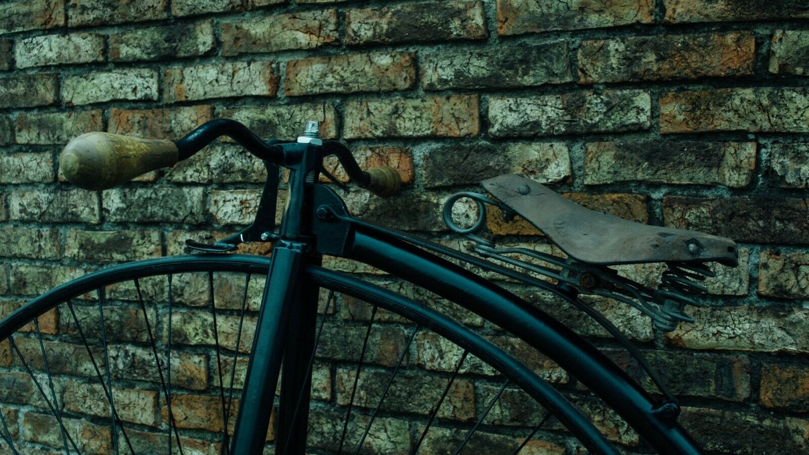 Penny Farthing réplica exacta de 1870 - Fresh Stock Dated February 2026