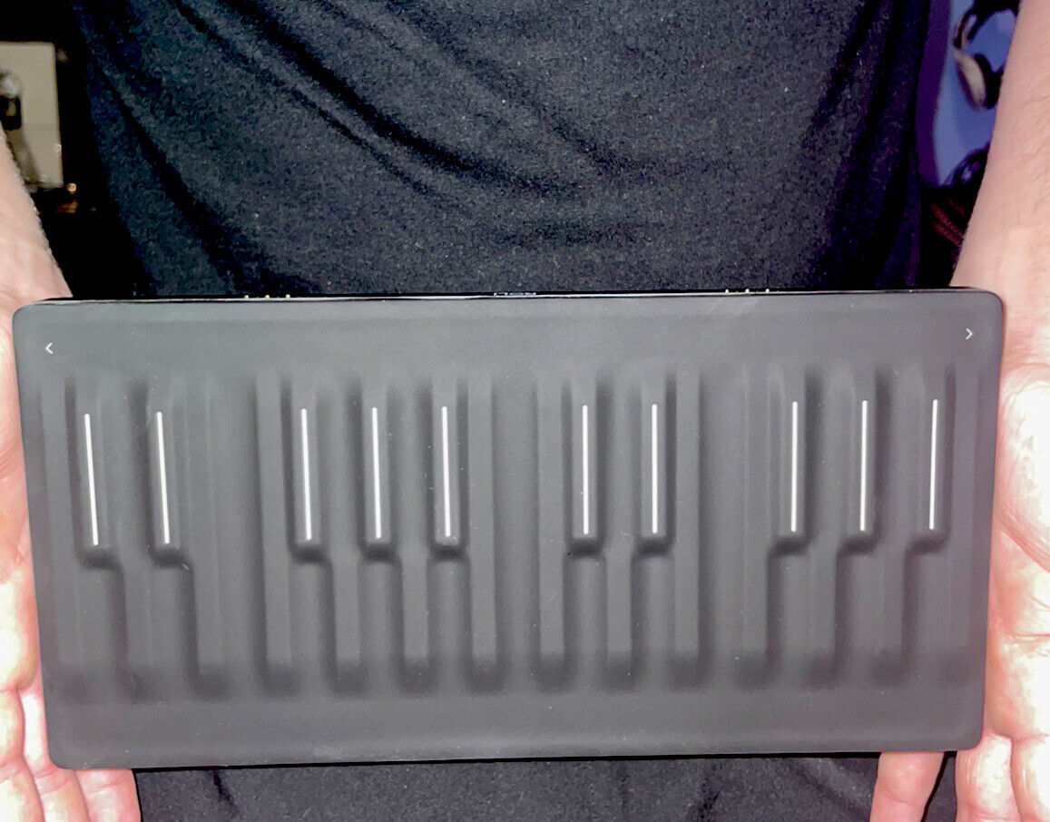 ROLI Seaboard Block Keyboard Controller - Black -Great Condition - Fresh Stock Dated February 2026