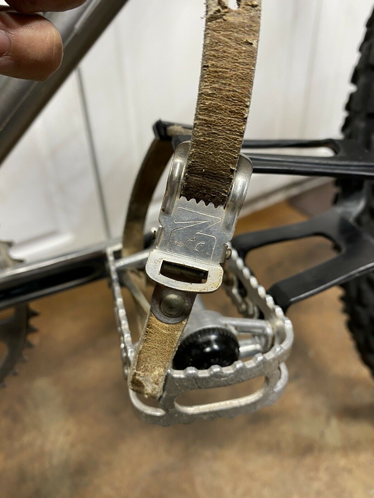 1983 Specialized Stumpjumper with Bull-moose bars (almost 100% original) - Fresh Stock Dated February 2026