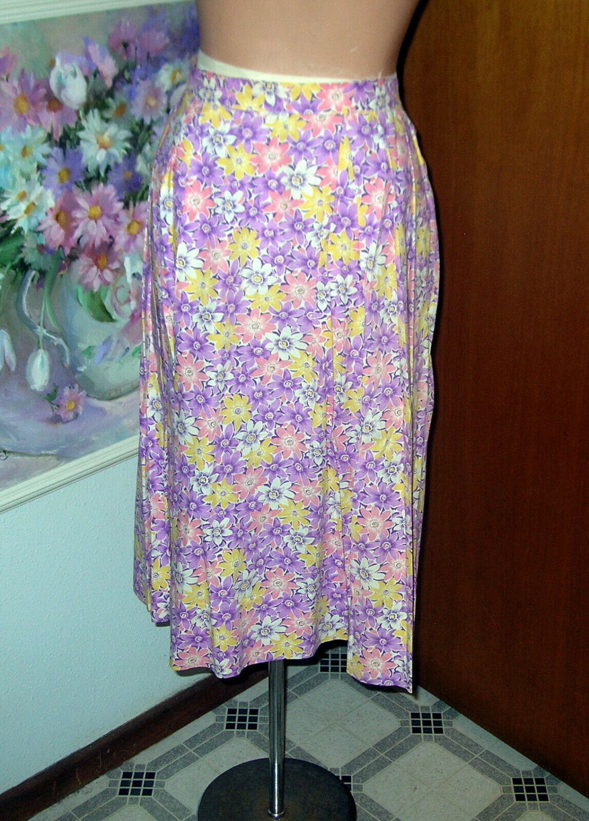 Vintage 50's-60's Cotton Floral Print Pleated Skirt w/ Side Zipper..Waist 30