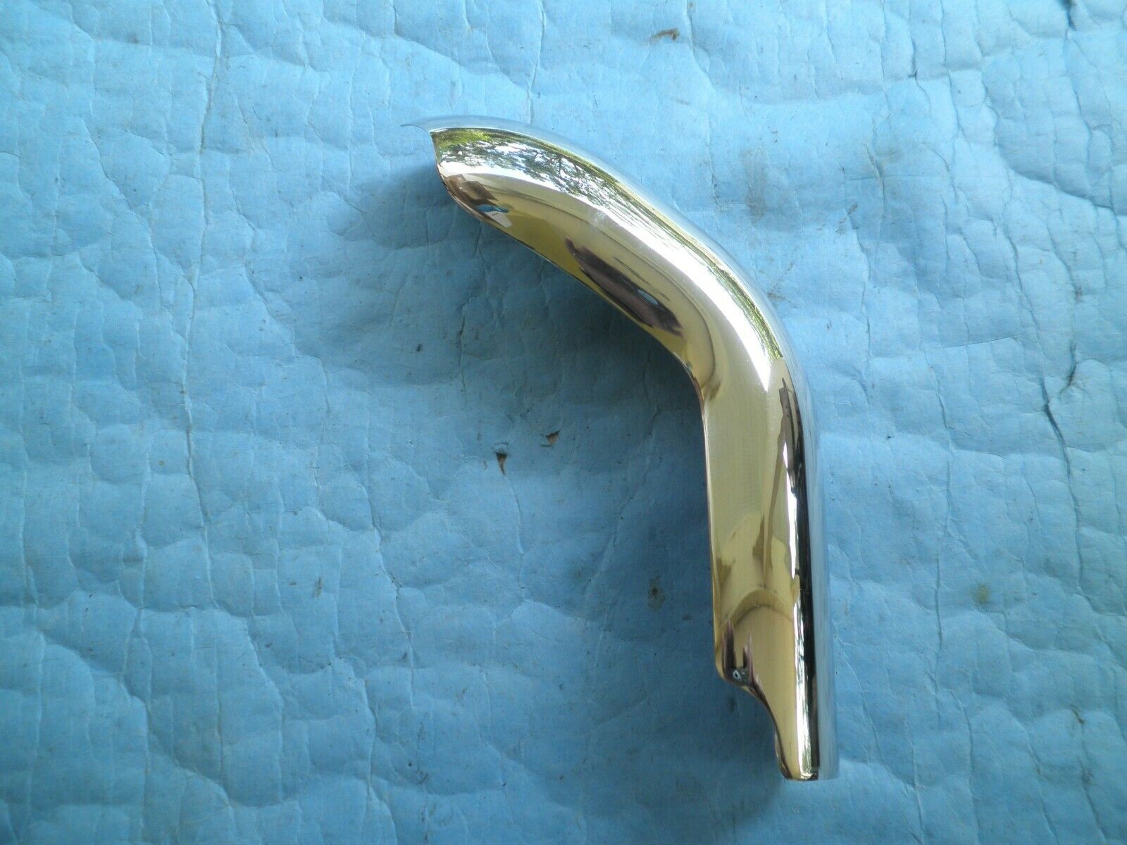 HARLEY OEM M 8  ROAD STREET GLIDE LEFT REAR EXHAUST CROSSOVER HEAT SHIELD 2017 - Fresh Stock Dated February 2026