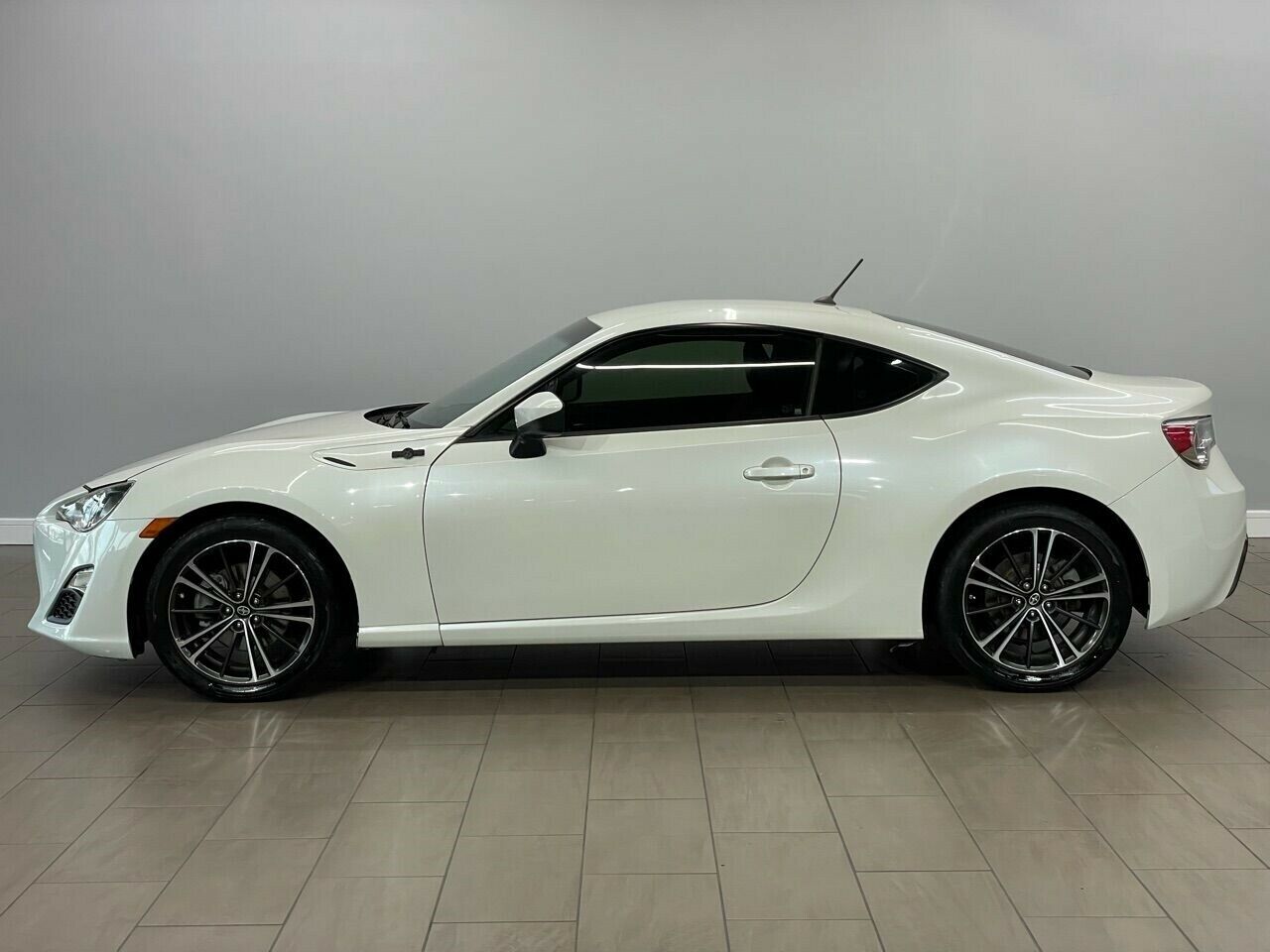 2013 Scion FR-S Base 2dr Coupe 6A - Fresh Stock Dated December 2025