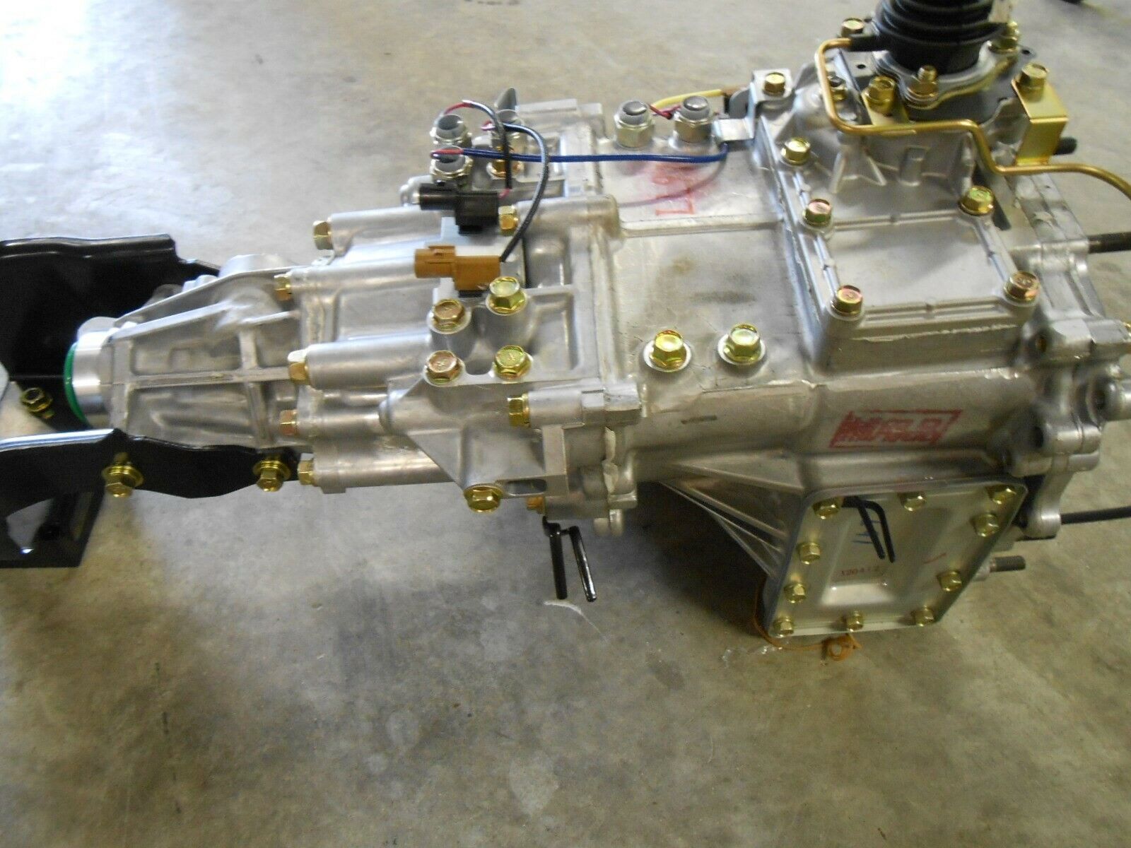 MR246760 MITSUBISHI MANUAL TRANSMISSION ASSEMBLY - Fresh Stock Dated February 2026