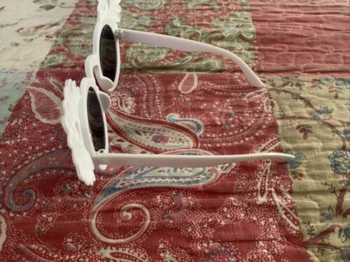 flower fun glasses - Fresh Stock Dated February 2026