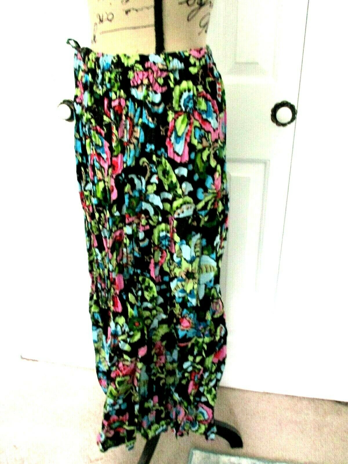 VTG  80's White Stag Bright Floral Boho Indie Crinkled Broom Skirt  Sz 12/14 - Fresh Stock Dated March 2026