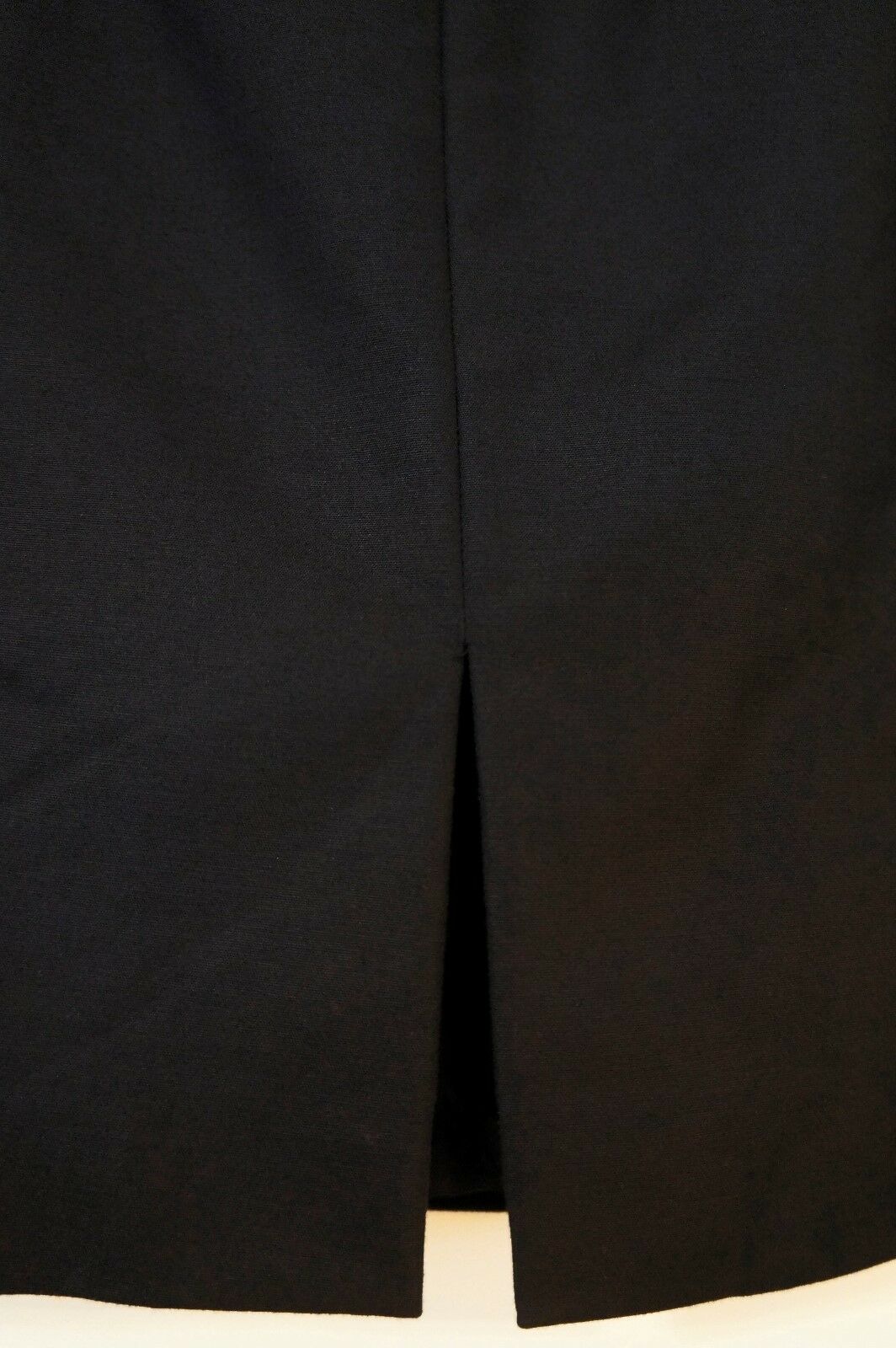 Vintage DKNY Black Knee Length Pencil Skirt Size 6 EUC - Fresh Stock Dated February 2026