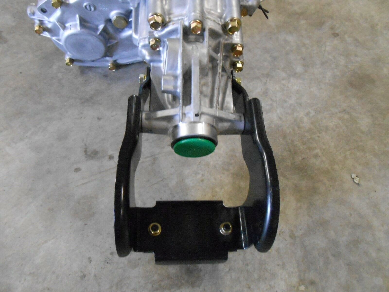 MR246760 MITSUBISHI MANUAL TRANSMISSION ASSEMBLY - Fresh Stock Dated February 2026