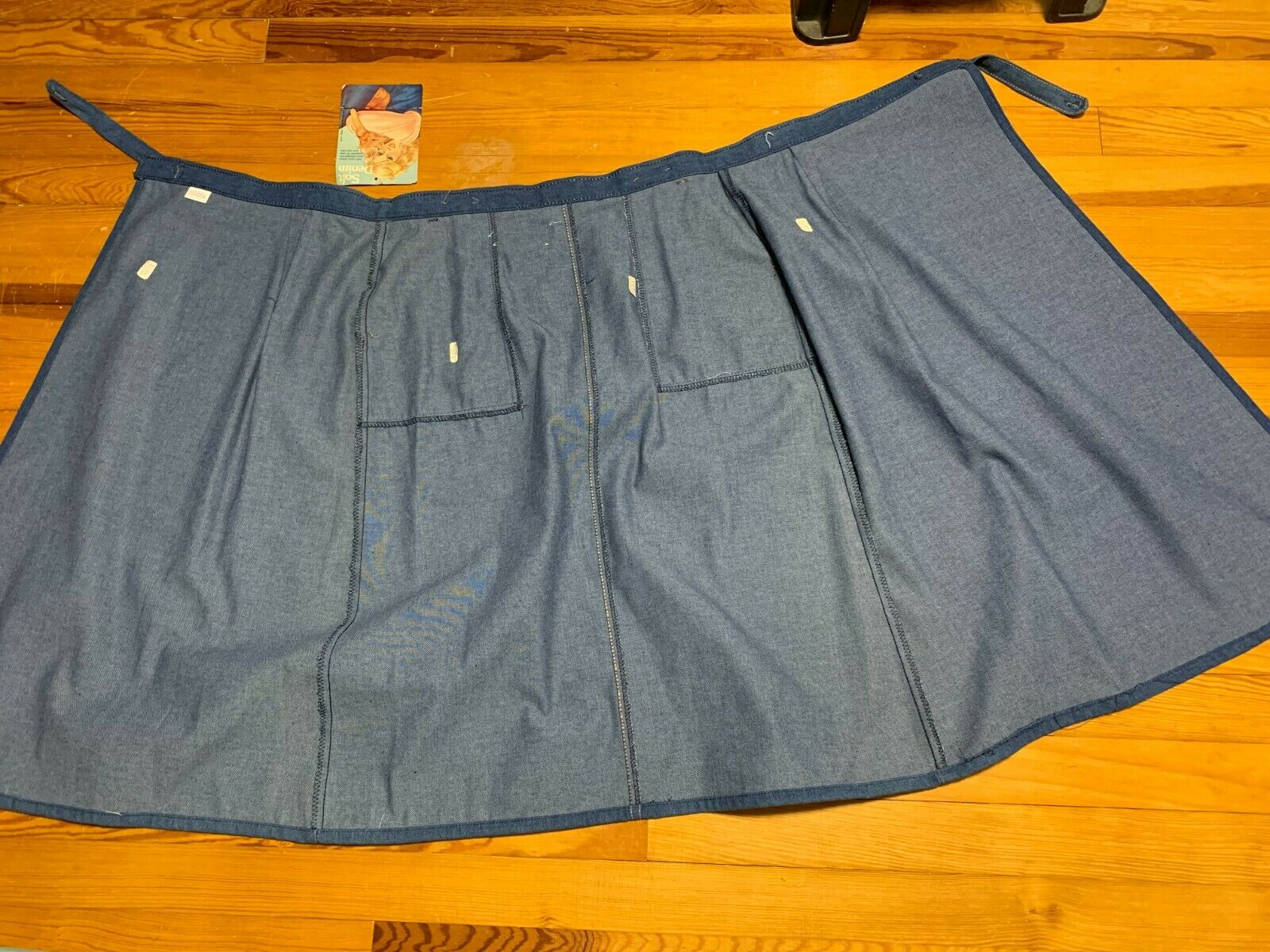 Vintage Levi's Women Solf Denim Blue Jean Wrap Around Skirt sz 12 - Fresh Stock Dated February 2026