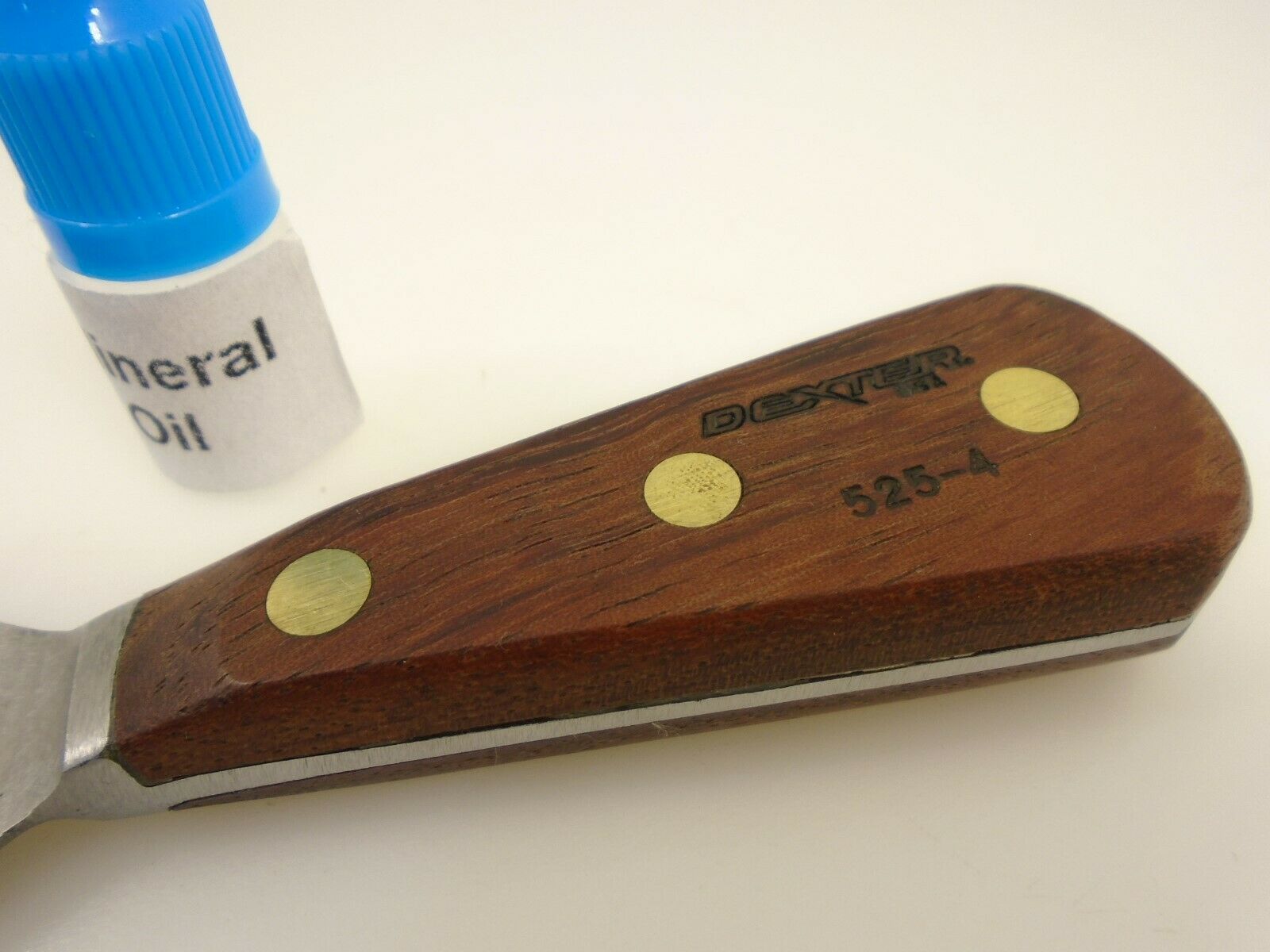 Dexter USA 4in Scraper Forged Angled Hi Carbon Blade Bolster 525-4 Wood Handle - Fresh Stock Dated February 2026