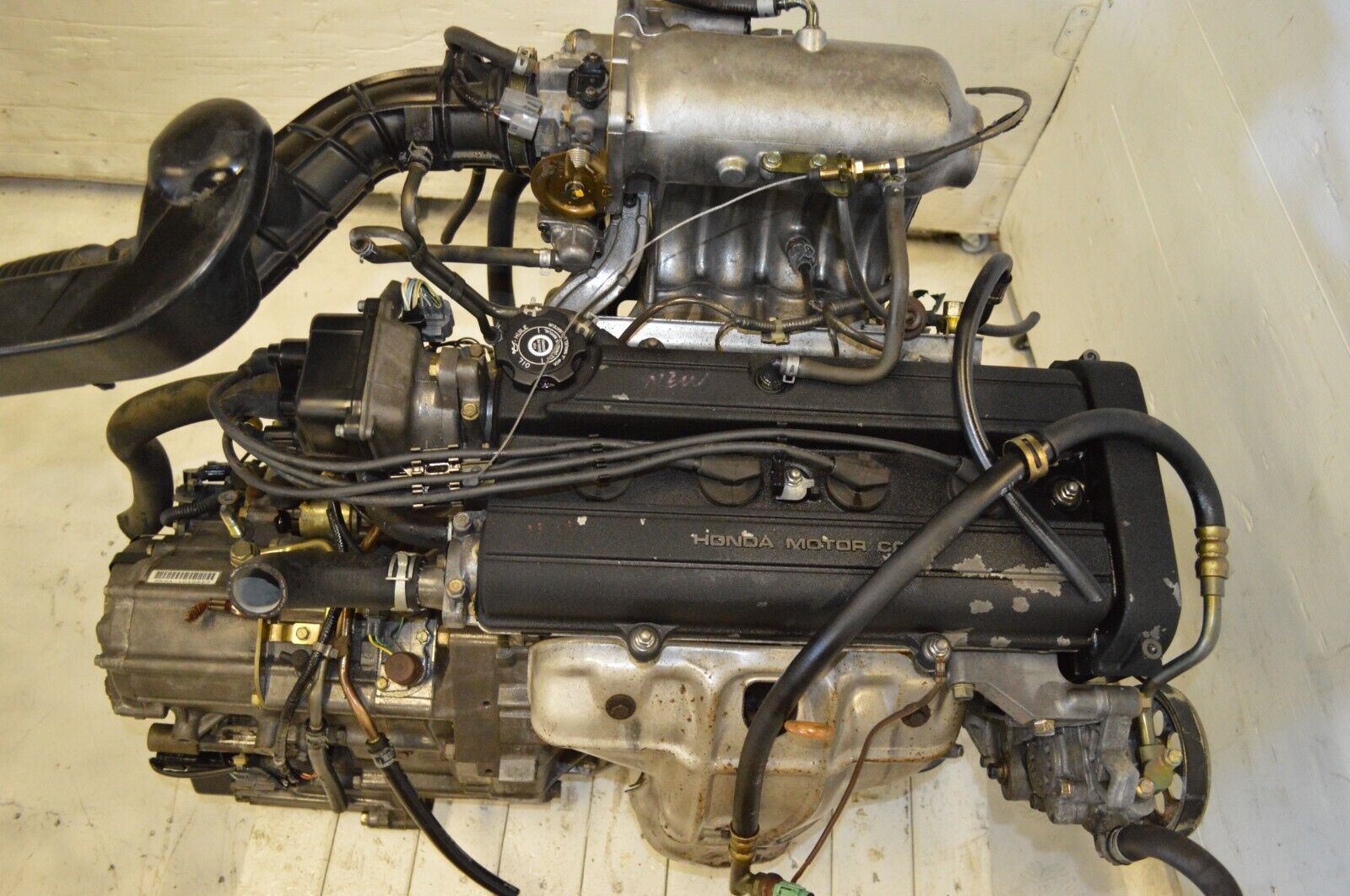JDM 97-01 HONDA CR-V B20B ENGINE 2.0L DOHC B20 MOTOR WITH 2WD TRANSMISSION - Fresh Stock Dated February 2026