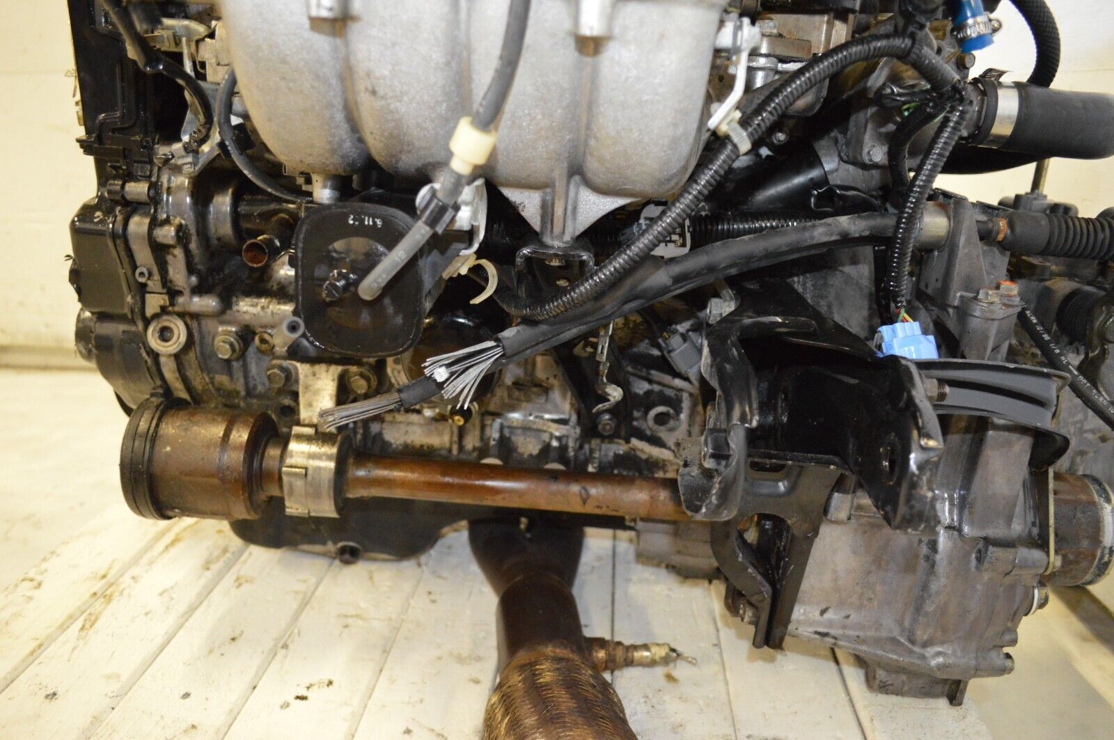 JDM 97-01 HONDA CR-V B20B ENGINE 2.0L DOHC B20 MOTOR WITH 2WD TRANSMISSION - Fresh Stock Dated February 2026