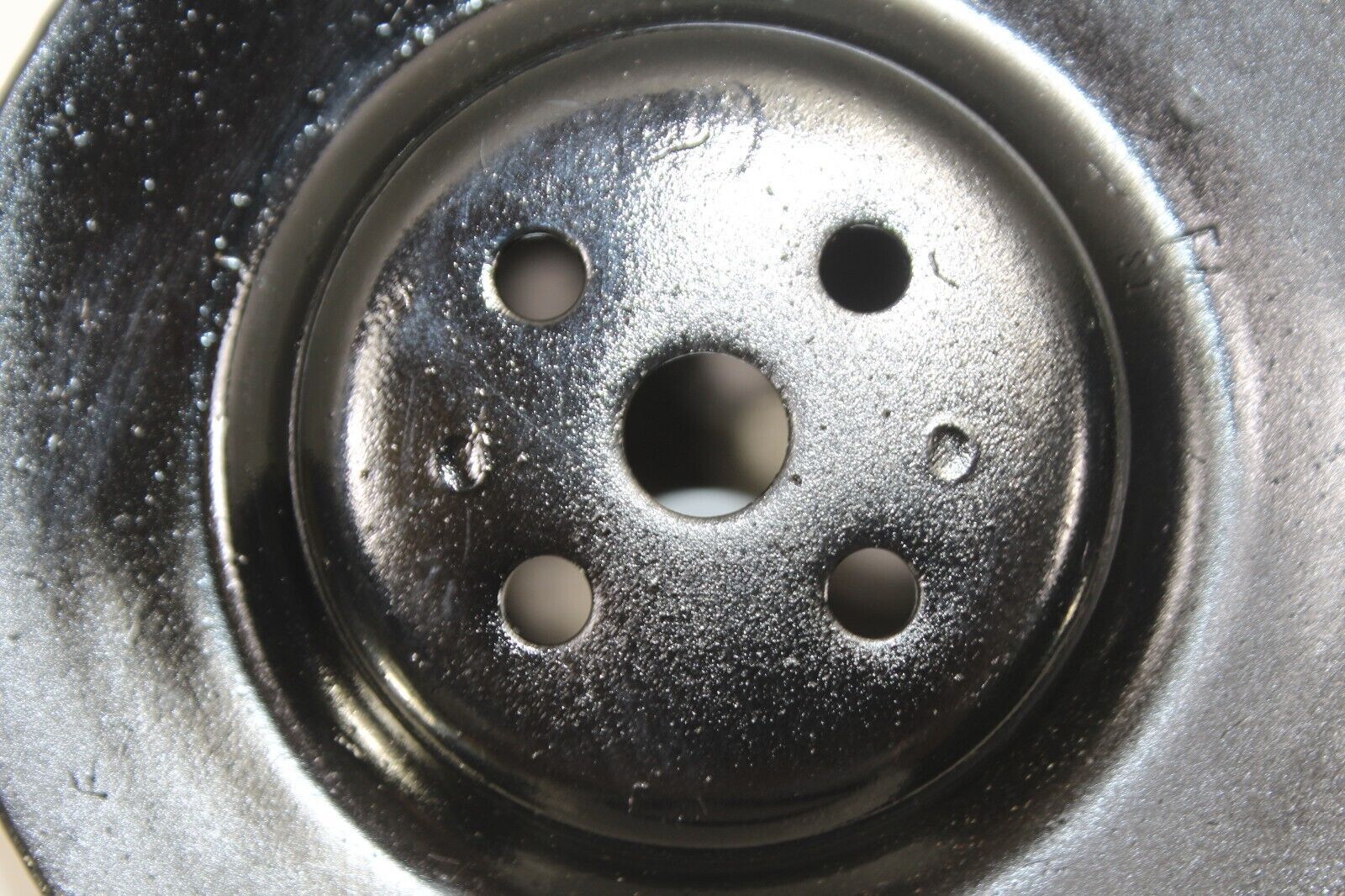 Ford 5.8 L V8 351 EFI Volvo Penta Water Pulley 3 Groove - Fresh Stock Dated February 2026