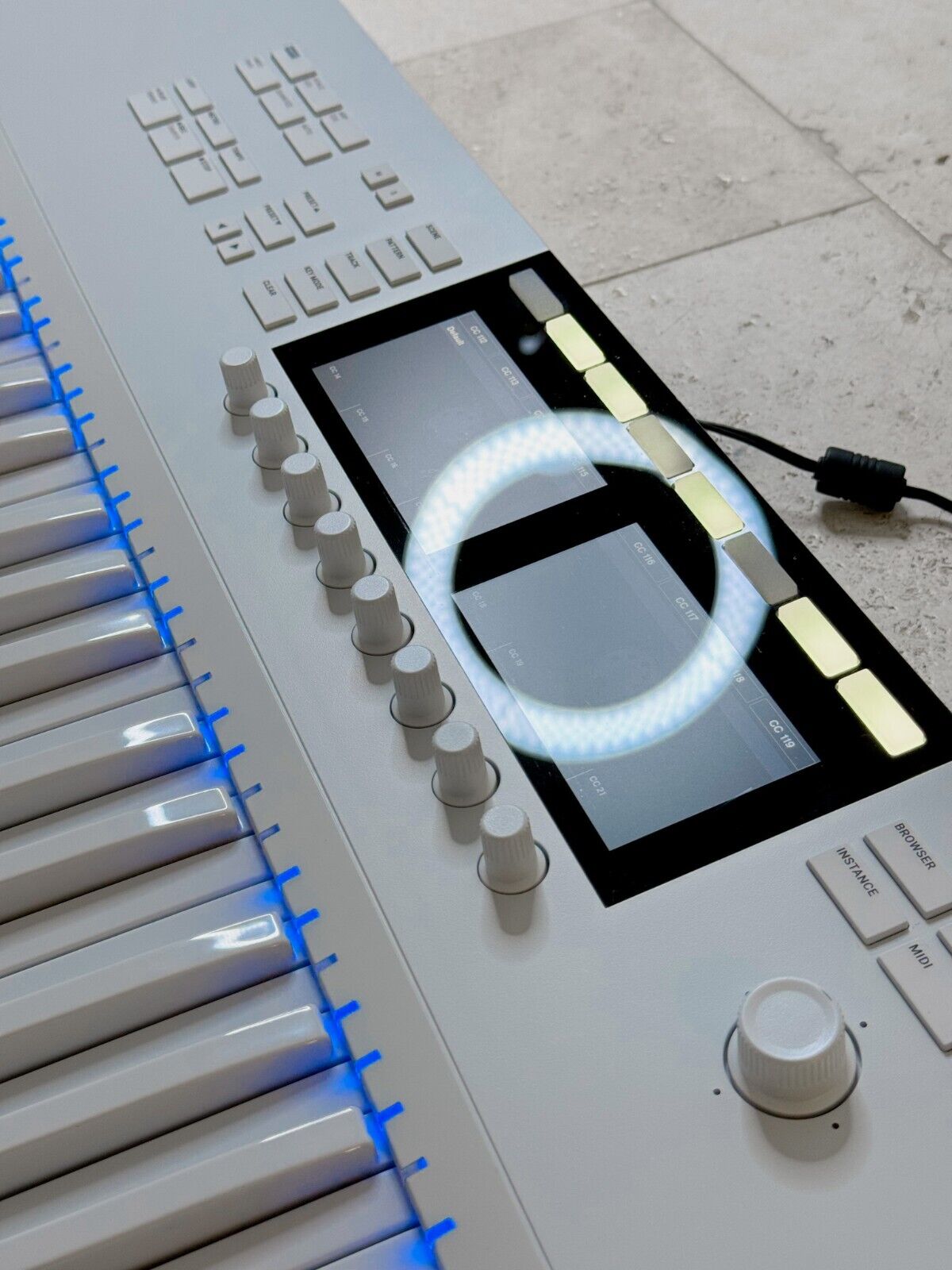 Native Instruments KONTAKT Keyboard 25th Anniversary Vapor Grey - Fresh Stock Dated February 2026