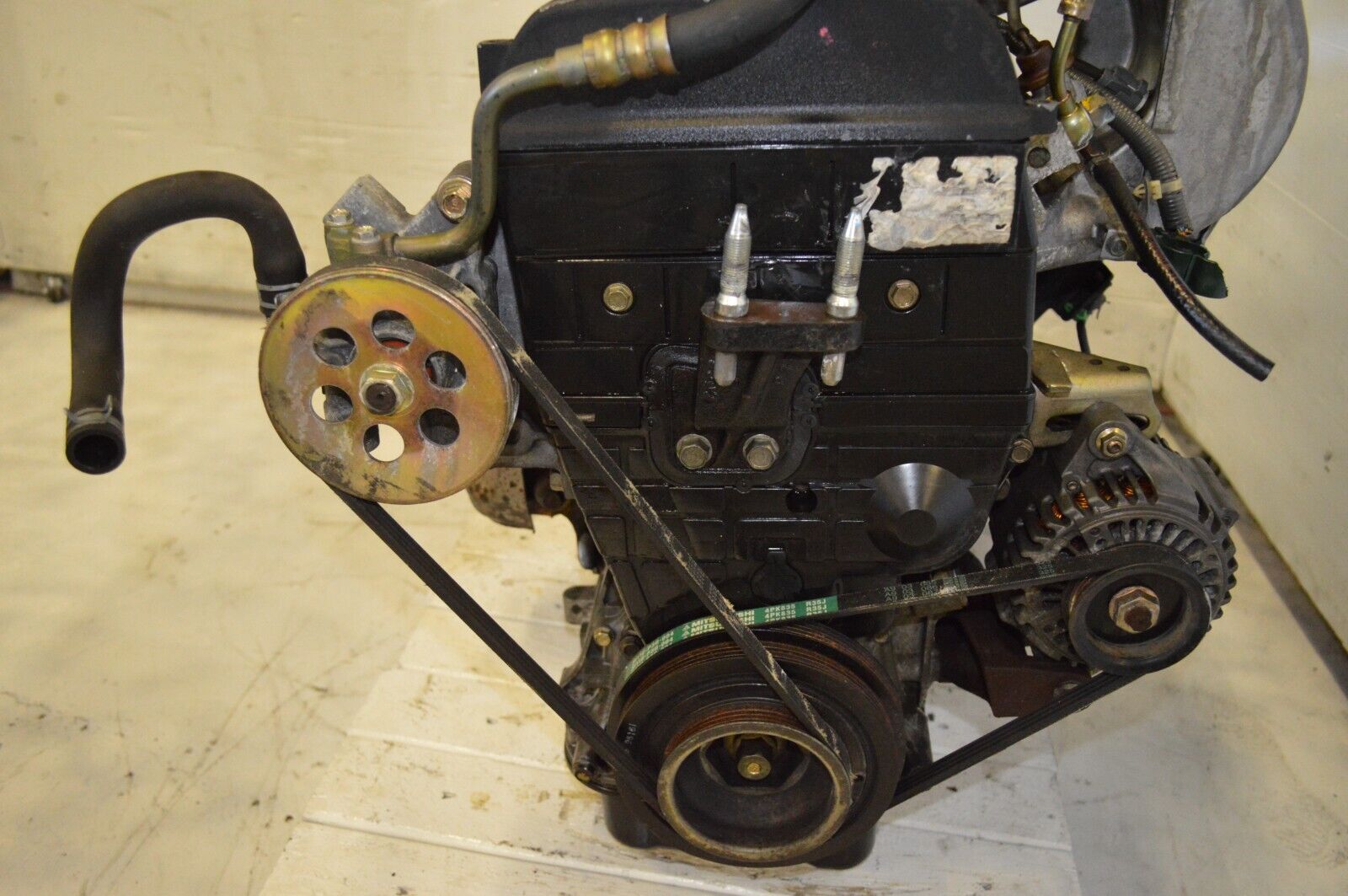 JDM 97-01 HONDA CR-V B20B ENGINE 2.0L DOHC B20 MOTOR WITH 2WD TRANSMISSION - Fresh Stock Dated February 2026