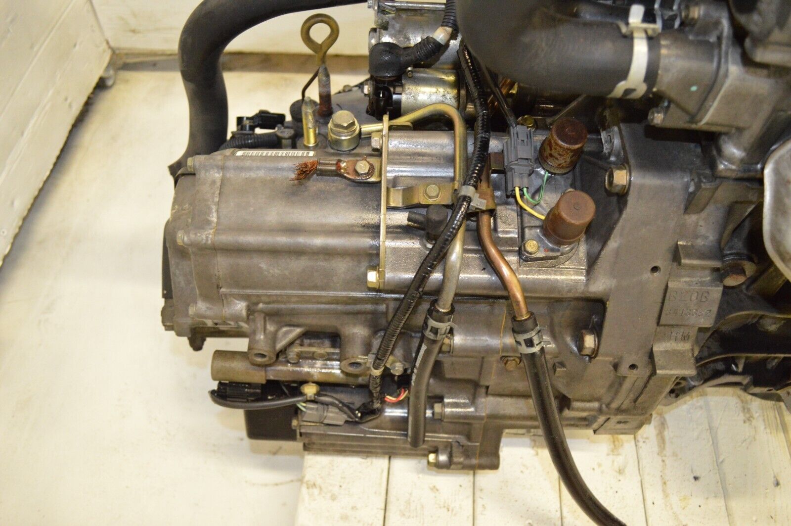 JDM 97-01 HONDA CR-V B20B ENGINE 2.0L DOHC B20 MOTOR WITH 2WD TRANSMISSION - Fresh Stock Dated February 2026