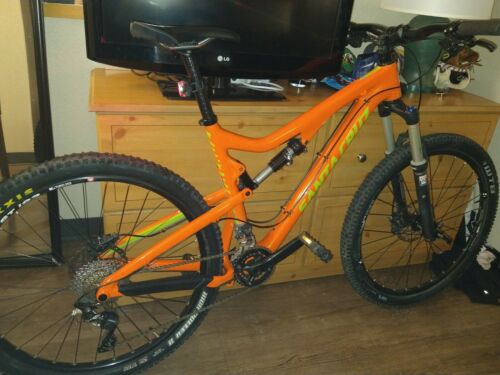 High End Full Suspension, great shape. 