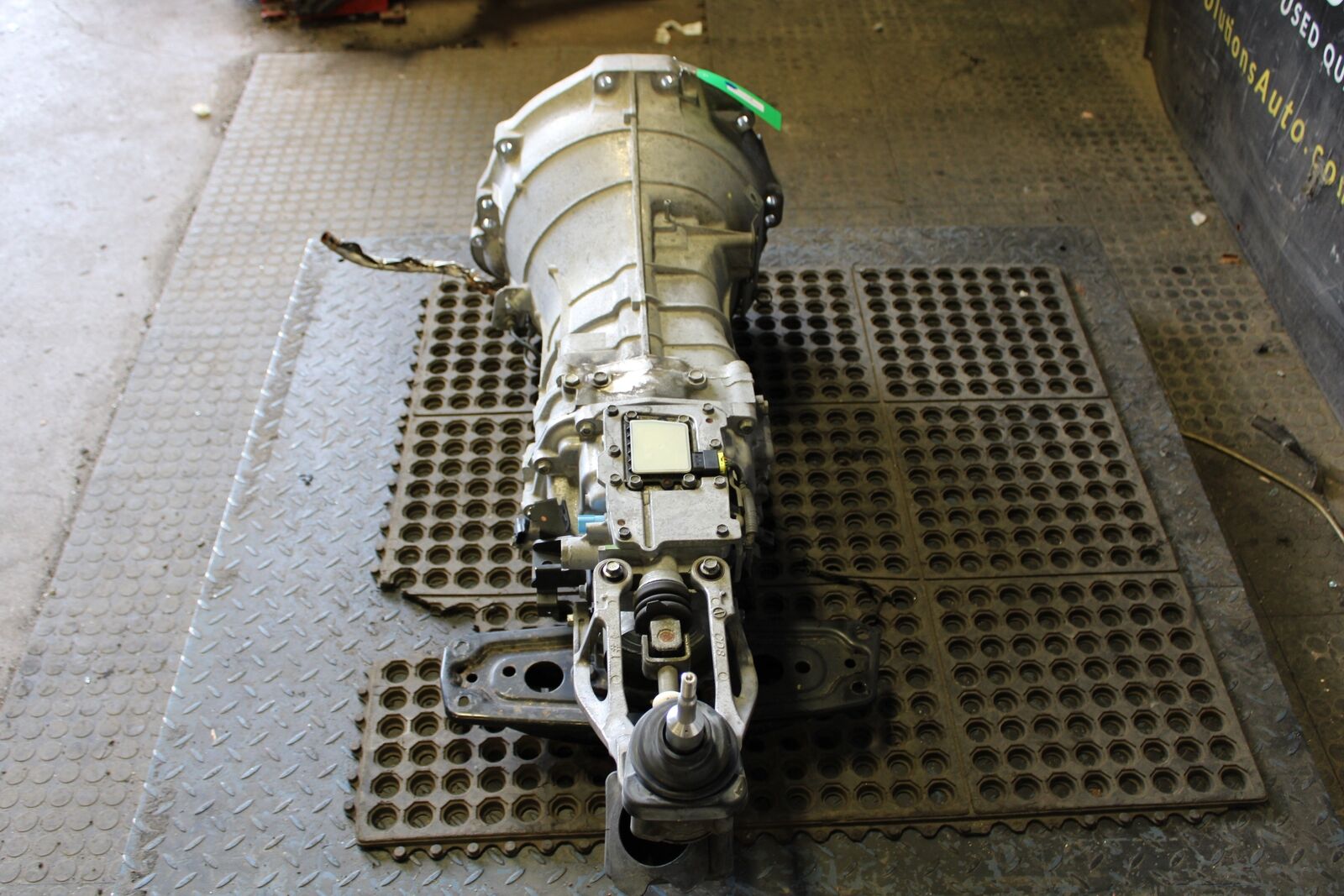 2009-2020 NISSAN 370Z 3.7L M/T MANUAL TRANSMISSION REV MATCH GEAR BOX OEM - Fresh Stock Dated February 2026