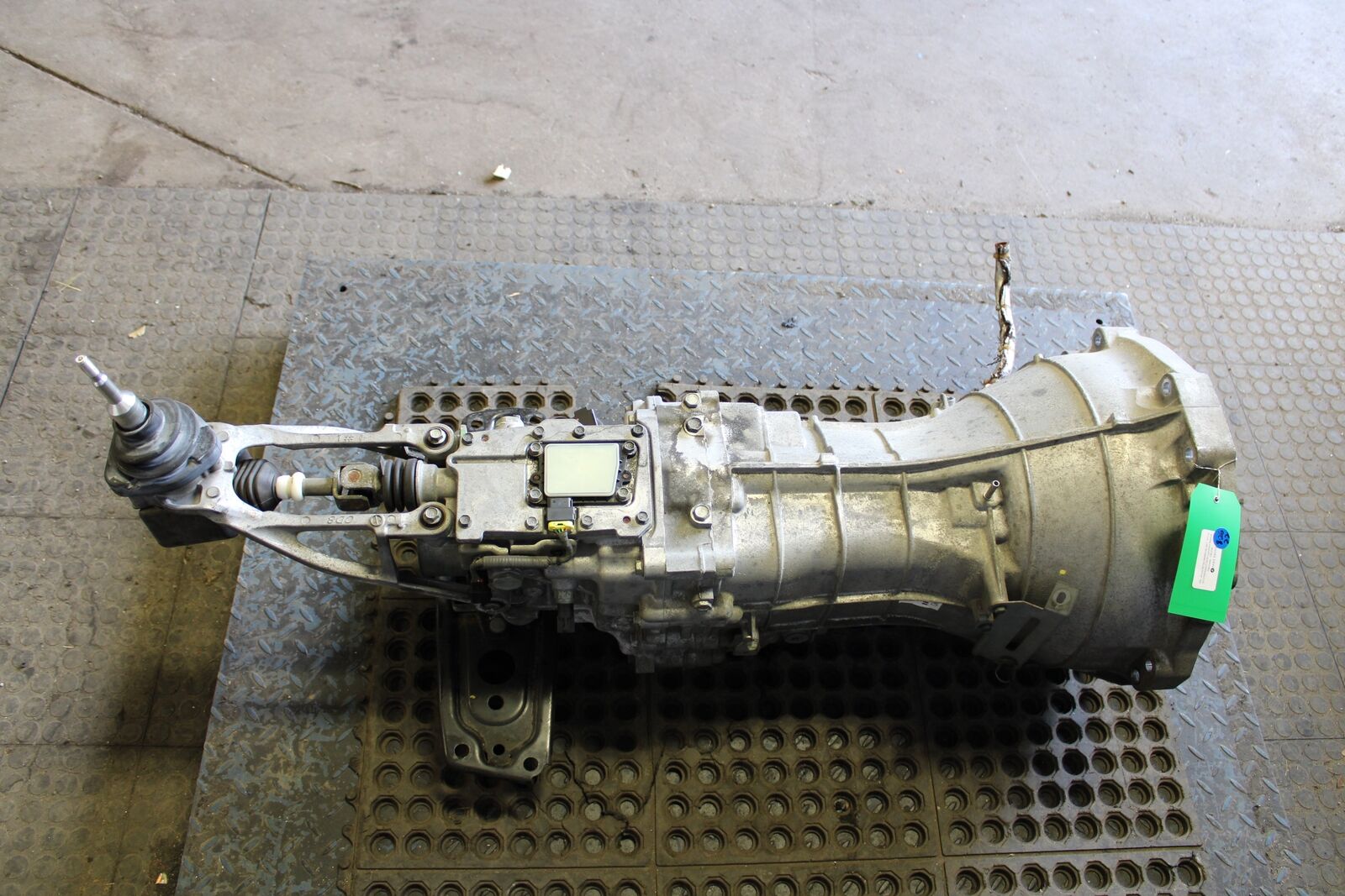 2009-2020 NISSAN 370Z 3.7L M/T MANUAL TRANSMISSION REV MATCH GEAR BOX OEM - Fresh Stock Dated February 2026