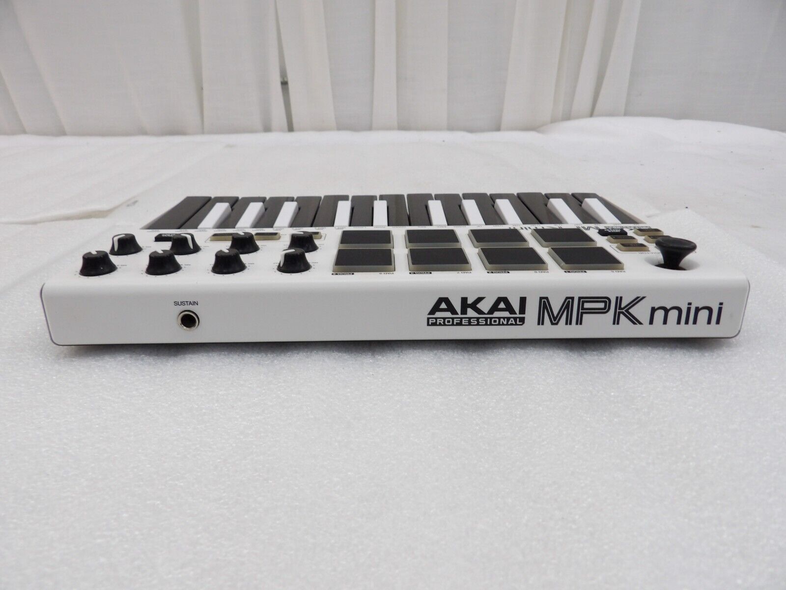Akai Professional MPK Mini Compact Keyboard & Pad Controller Special Edition - Fresh Stock Dated February 2026