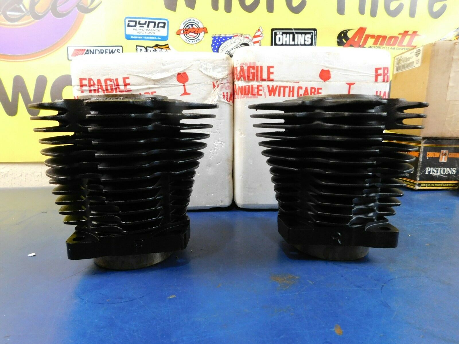 NEW 900 CC HARLEY DAVIDSON SPORTSTER XL 1957-1971 FRONT & REAR CYLINDER 16561-57 - Fresh Stock Dated February 2026