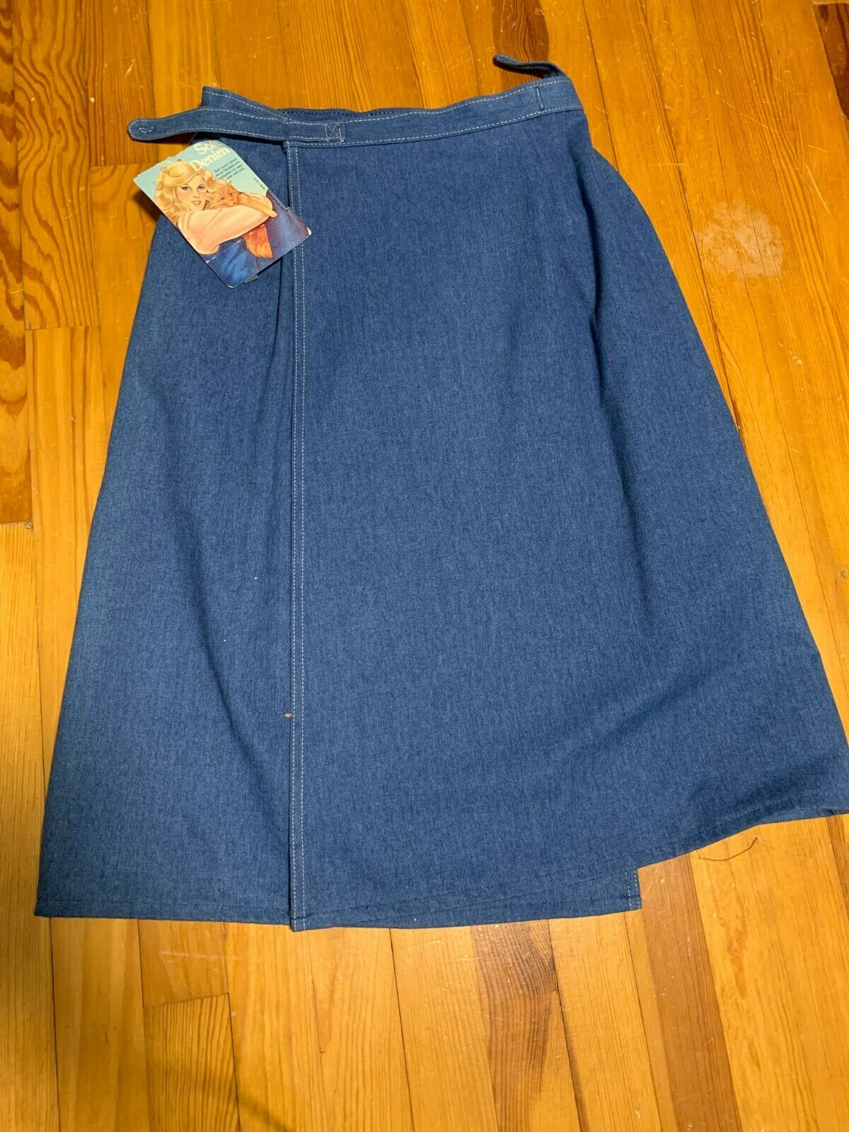 Vintage Levi's Women Solf Denim Blue Jean Wrap Around Skirt sz 12 - Fresh Stock Dated February 2026