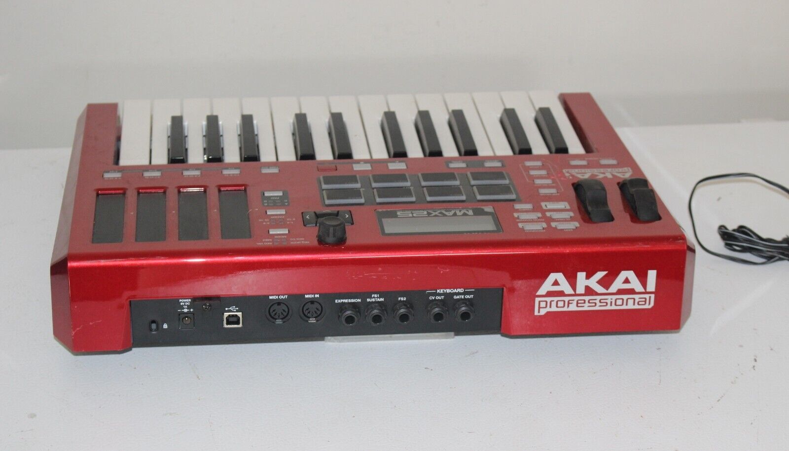 AKAI Professional MAX25 USB MIDI 25 Key Keyboard & Drum Pad Controller MAX 25 - Fresh Stock Dated February 2026