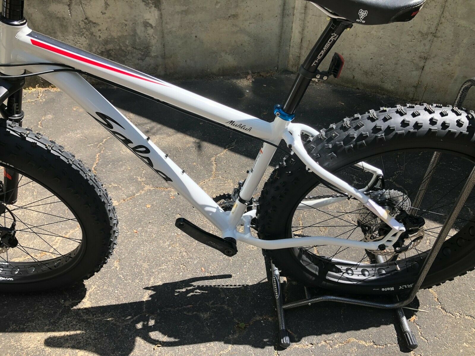 New never ridden 2015 salsa mukluk2 front suspension - Fresh Stock Dated February 2026