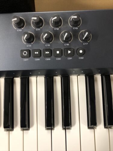 M-AUDIO OXYGEN 61 (3rd GEN) - Fresh Stock Dated February 2026