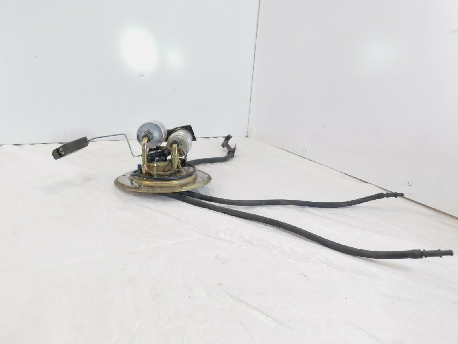 BMW R1100RT R1150RT Gas Petrol Fuel Tank Pump w/ Level Gauge & Hoses 16142306624 - Fresh Stock Dated February 2026