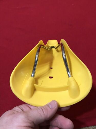 UNUSED AEROMAX AERO YELLOW SEAT OLD SCHOOL BMX - Fresh Stock Dated December 2025