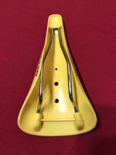 UNUSED AEROMAX AERO YELLOW SEAT OLD SCHOOL BMX - Fresh Stock Dated December 2025