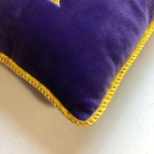 Vintage Harry Potter Purple Golden Snitch Throw Pillow 14 x 14 Very Clean 2001 - Fresh Stock Dated December 2025