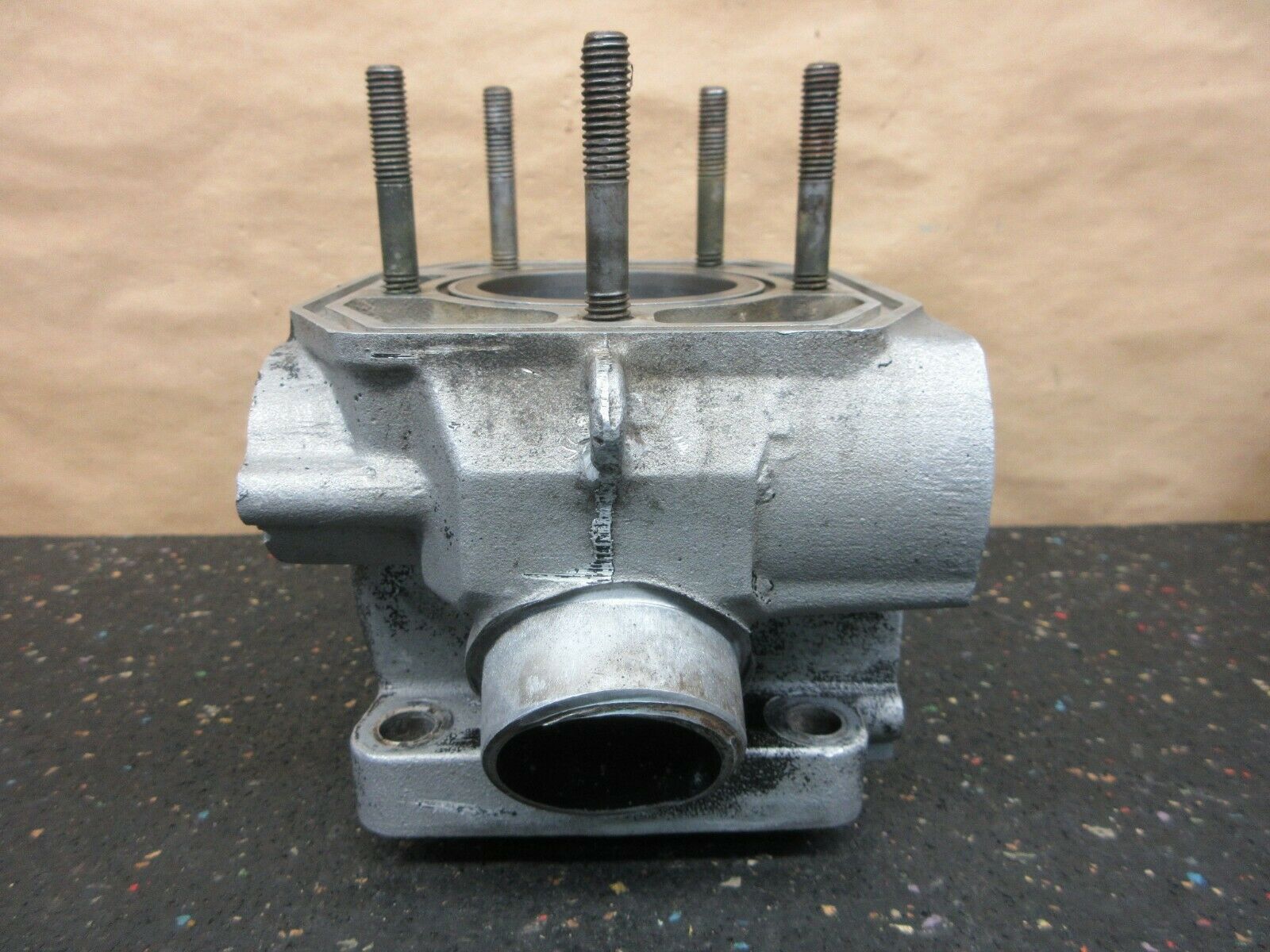 1982 Yamaha YZ125 Cylinder with a good bore 82 YZ 125 5X4-11311-00-00 - Fresh Stock Dated February 2026