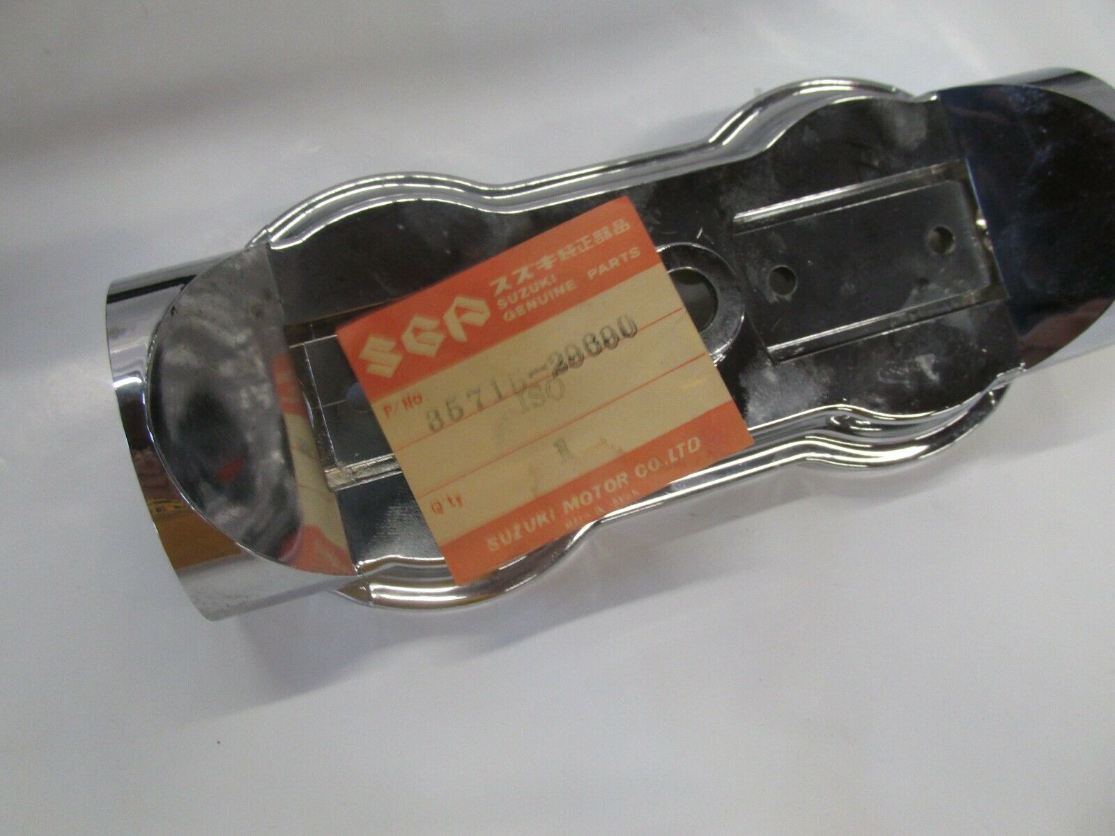 Suzuki NOS TS250 TS90 TS400 T500 T250 T350 tailight backplate 1972  35715-29600 - Fresh Stock Dated February 2026